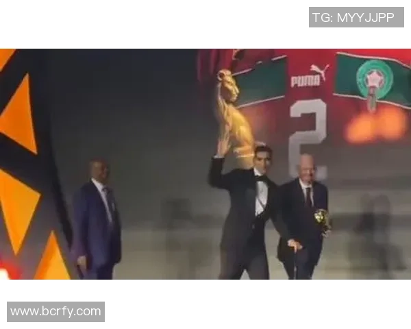 足球明星颁奖典礼上的动人献唱歌曲回顾与推荐 足球明星颁奖典礼上的动人献唱歌曲回顾与推荐